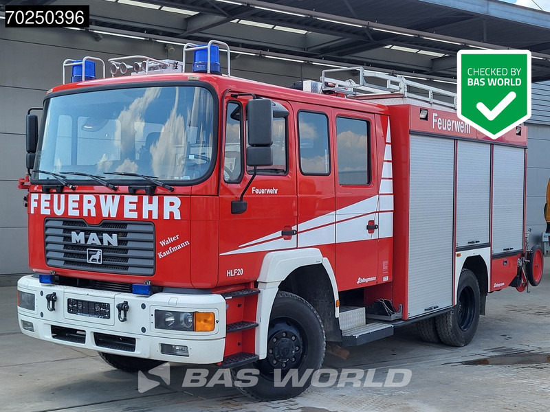 MAN TGA 14.284 4X4 4x4 Manual Schlingmann LF16/12 pump Feuerwehr Steelsuspension Euro 2 - Пожарная машина: фото 1 MAN TGA 14.284 4X4 4x4 Manual Schlingmann LF16/12 pump Feuerwehr Steelsuspension Euro 2 - Пожарная машина: фото 1