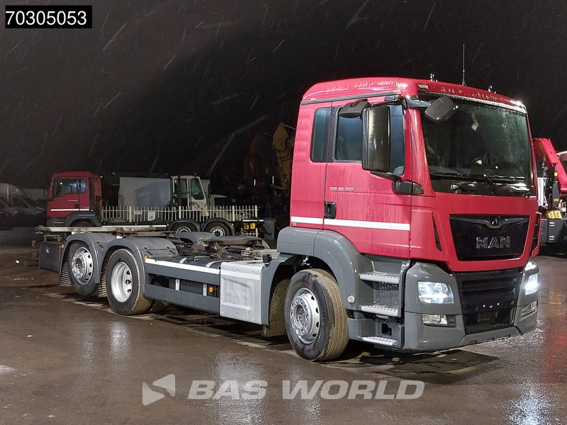 MAN TGS 26.320 TGS 6X2 BDF Lift+Steering Axle Automatic ADR Euro 6 - Грузовик-контейнеровоз/ Сменный кузов: фото 3 MAN TGS 26.320 TGS 6X2 BDF Lift+Steering Axle Automatic ADR Euro 6 - Грузовик-контейнеровоз/ Сменный кузов: фото 3