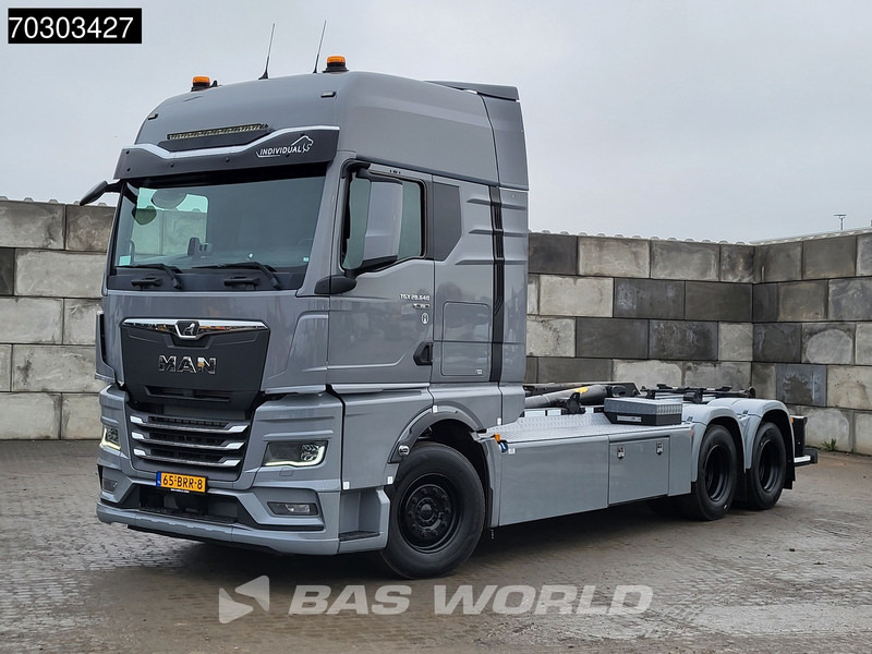 MAN TGX 28.640 TGX 6X2 NL-Truck APK Hyva 26-60-S containersystem Lift-axle Automatic Euro 6 - Крюковой мультилифт: фото 3 MAN TGX 28.640 TGX 6X2 NL-Truck APK Hyva 26-60-S containersystem Lift-axle Automatic Euro 6 - Крюковой мультилифт: фото 3