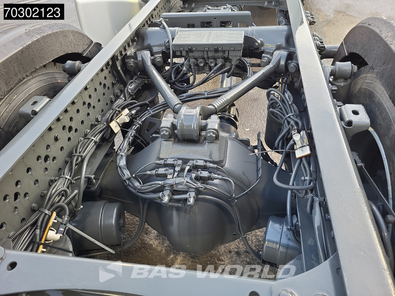 Новый Грузовик-шасси Mercedes-Benz Actros 1827 4X2 NEW 18tons chassis Automatic PPC Cruise control Euro 6: фото 8 Новый Грузовик-шасси Mercedes-Benz Actros 1827 4X2 NEW 18tons chassis Automatic PPC Cruise control Euro 6: фото 8