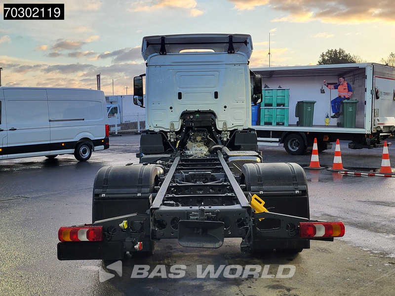 Mercedes-Benz Actros 1827 4X2 - Грузовик-шасси: фото 5 Mercedes-Benz Actros 1827 4X2 - Грузовик-шасси: фото 5