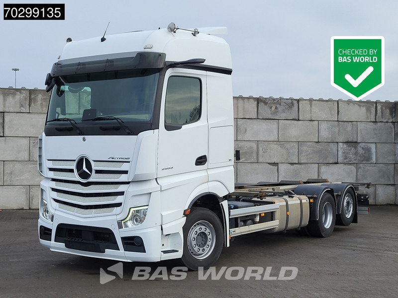 Mercedes-Benz Actros 2553 Actros 6X2 Full Air Retarder Lift Axle Euro 6 - Грузовик-контейнеровоз/ Сменный кузов: фото 1 Mercedes-Benz Actros 2553 Actros 6X2 Full Air Retarder Lift Axle Euro 6 - Грузовик-контейнеровоз/ Сменный кузов: фото 1