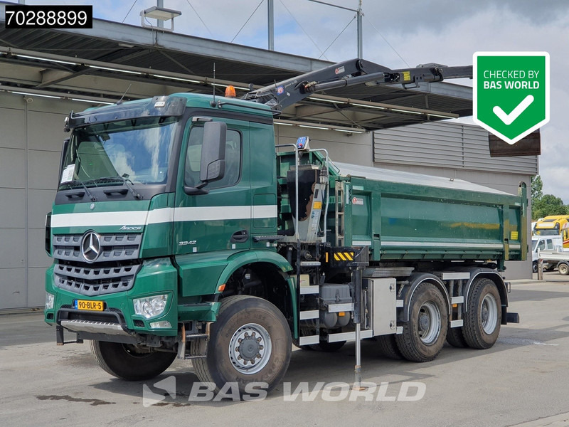 Mercedes-Benz Arocs 3342 Arocs 6X6 NL-Truck HMF 1643 Z-Crane Kran Steering Axle Big-Axle Euro 6 - Самосвал, Автоманипулятор: фото 1 Mercedes-Benz Arocs 3342 Arocs 6X6 NL-Truck HMF 1643 Z-Crane Kran Steering Axle Big-Axle Euro 6 - Самосвал, Автоманипулятор: фото 1