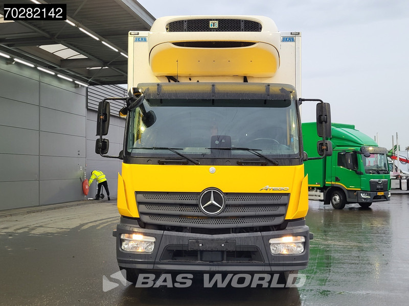 Mercedes-Benz Atego 1524 Atego 4X2 16tonner Thermo King T-1200R 1500kg Ladebordwand Euro 6 лизинг Mercedes-Benz Atego 1524 Atego 4X2 16tonner Thermo King T-1200R 1500kg Ladebordwand Euro 6: фото 10 Mercedes-Benz Atego 1524 Atego 4X2 16tonner Thermo King T-1200R 1500kg Ladebordwand Euro 6 лизинг Mercedes-Benz Atego 1524 Atego 4X2 16tonner Thermo King T-1200R 1500kg Ladebordwand Euro 6: фото 10