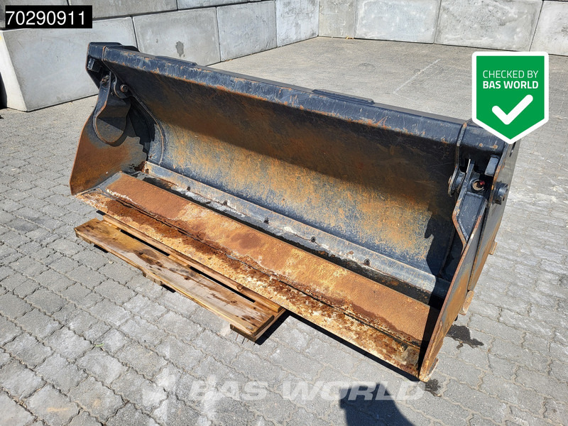 4-1 BUCKET - Навесное оборудование: фото 1 4-1 BUCKET - Навесное оборудование: фото 1