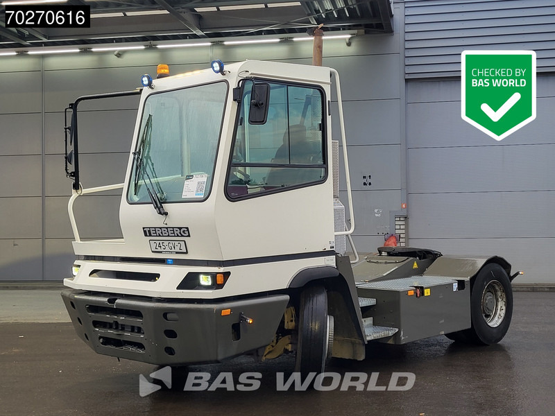 Terberg YT182 4X2 - Терминальный тягач: фото 1 Terberg YT182 4X2 - Терминальный тягач: фото 1