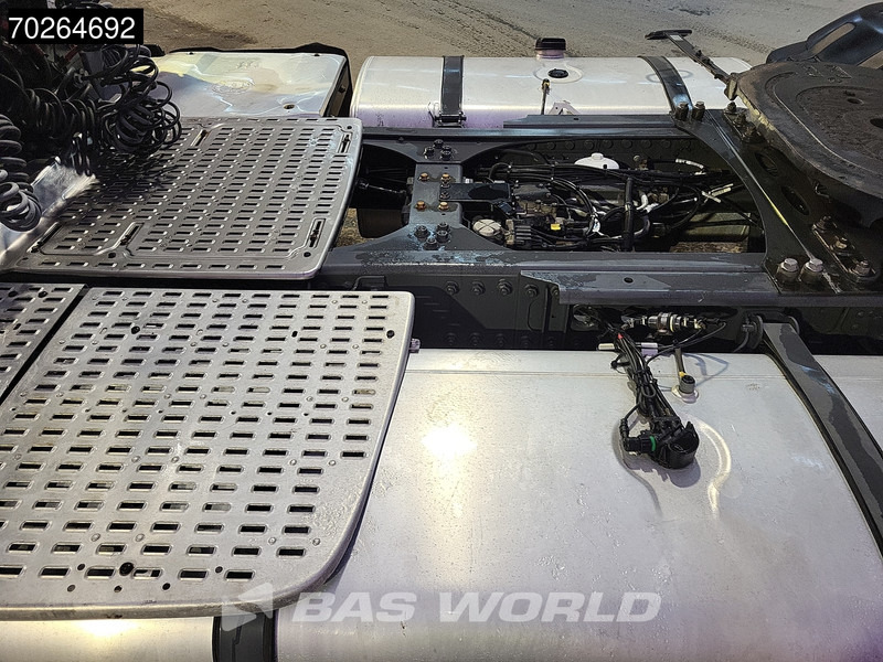 DAF XF 480 4X2 Mega 2xTanks ACC LED Euro 6 - Тягач: фото 3 DAF XF 480 4X2 Mega 2xTanks ACC LED Euro 6 - Тягач: фото 3