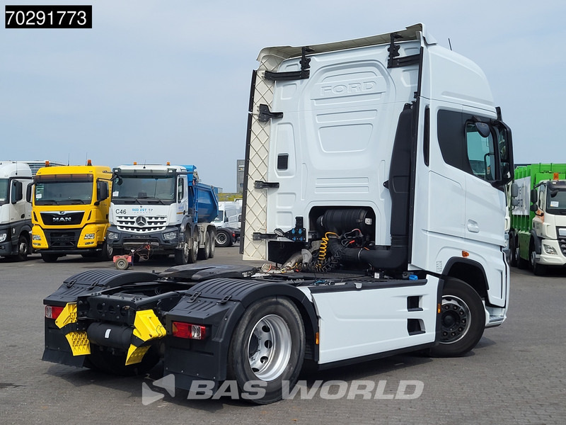 Ford F-Max 500 4X2 Retarder 2xTanks Standklima Navi Euro 6 - Тягач: фото 5 Ford F-Max 500 4X2 Retarder 2xTanks Standklima Navi Euro 6 - Тягач: фото 5