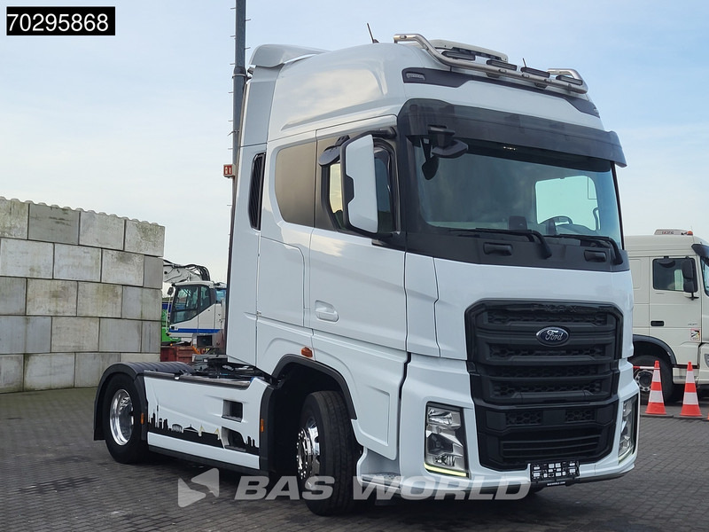 Ford F-Max 500 4X2 Retarder Standairco 2xTanks ACC LED Euro 6 - Тягач: фото 3 Ford F-Max 500 4X2 Retarder Standairco 2xTanks ACC LED Euro 6 - Тягач: фото 3