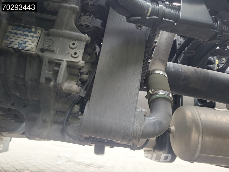 Iveco S-Way 490 4X2 Retarder Standairco 2xTanks ACC LED Navi Euro 6 - Тягач: фото 5 Iveco S-Way 490 4X2 Retarder Standairco 2xTanks ACC LED Navi Euro 6 - Тягач: фото 5