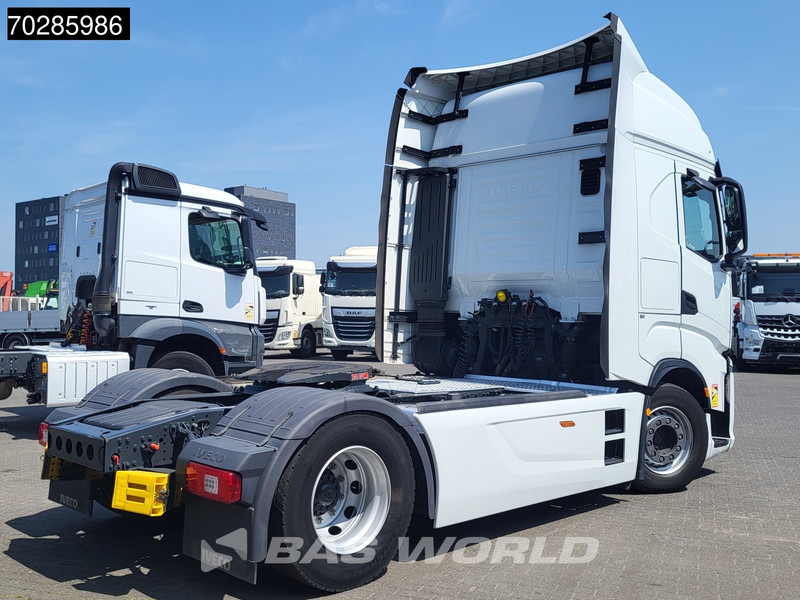 Iveco S-Way 490 4X2 Retarder Standklima 2xTanks Navi ACC LED Euro 6 - Тягач: фото 3 Iveco S-Way 490 4X2 Retarder Standklima 2xTanks Navi ACC LED Euro 6 - Тягач: фото 3