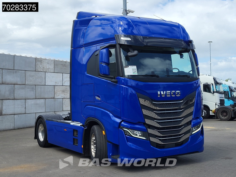 Iveco S-Way 530 4X2 Retarder Standklima ACC Navi Alcoa's - Тягач: фото 3 Iveco S-Way 530 4X2 Retarder Standklima ACC Navi Alcoa's - Тягач: фото 3