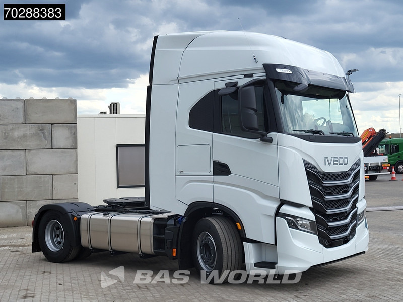 Iveco S-Way 580 4X2 2x Tanks ACC Standklima - Тягач: фото 3 Iveco S-Way 580 4X2 2x Tanks ACC Standklima - Тягач: фото 3