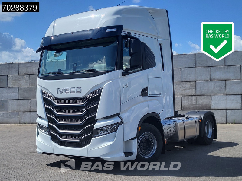 Iveco S-Way 580 4X2 NEW! 2x Tanks Navi ACC Standklima - Тягач: фото 1 Iveco S-Way 580 4X2 NEW! 2x Tanks Navi ACC Standklima - Тягач: фото 1