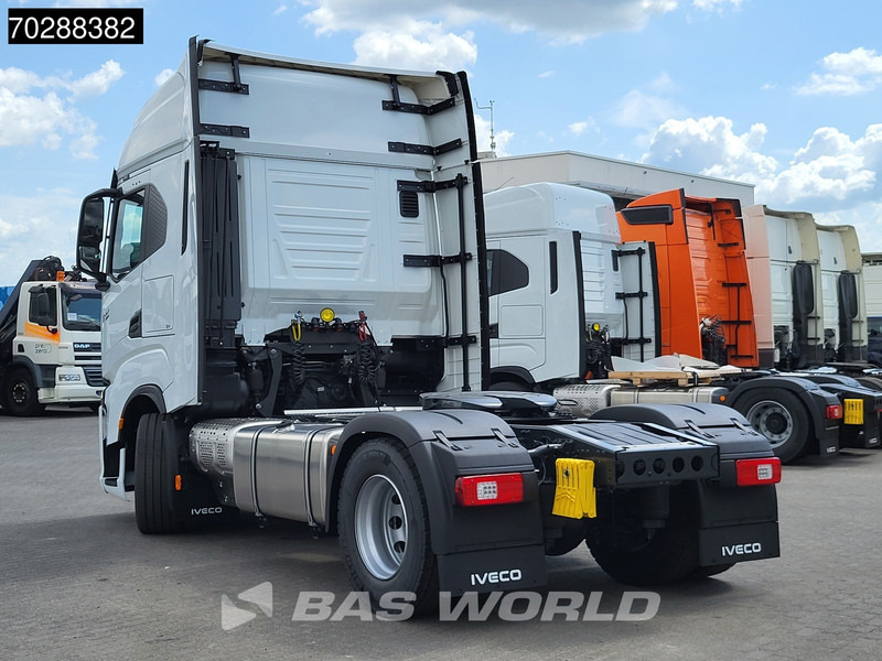 Iveco S-Way 580 4X2 NEW! 2x Tanks Navi ACC Standklima - Тягач: фото 2 Iveco S-Way 580 4X2 NEW! 2x Tanks Navi ACC Standklima - Тягач: фото 2