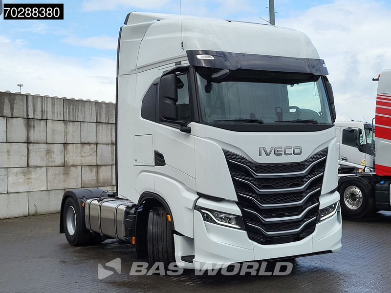 Iveco S-way 580 4X2 NEW! 2x Tanks Navi ACC Standklima - Тягач: фото 3 Iveco S-way 580 4X2 NEW! 2x Tanks Navi ACC Standklima - Тягач: фото 3