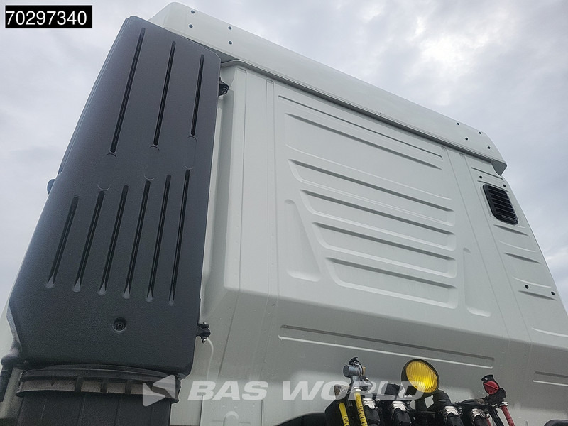 Iveco X-Way 500 4X2 NEW! Retarder Big-Axle Standklima MirrorCam Navi LED ACC Euro 6 - Тягач: фото 5 Iveco X-Way 500 4X2 NEW! Retarder Big-Axle Standklima MirrorCam Navi LED ACC Euro 6 - Тягач: фото 5