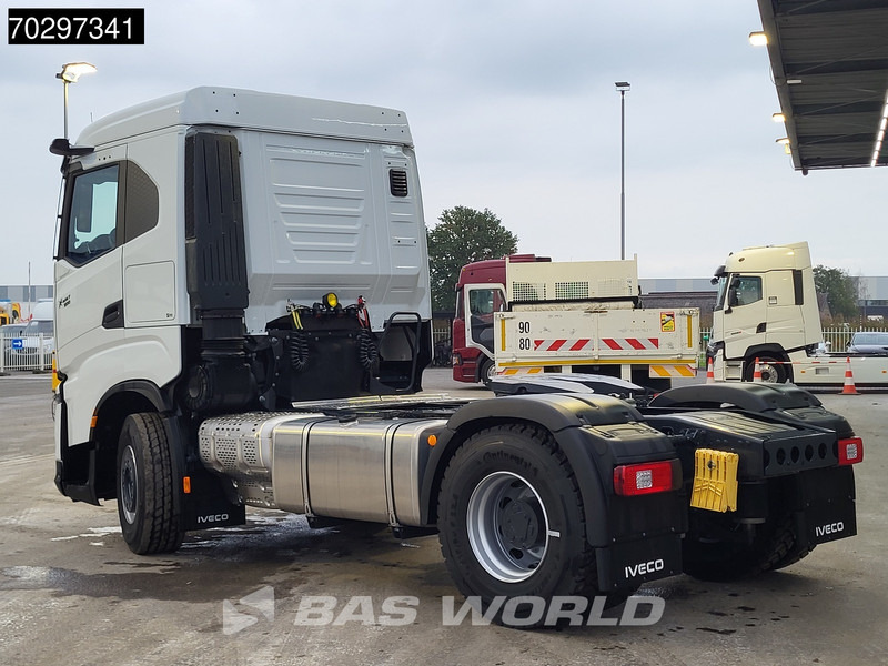 Iveco X-Way 500 4X2 NEW! Retarder Big-Axle Standklima MirrorCam Navi LED ACC Euro 6 - Тягач: фото 2 Iveco X-Way 500 4X2 NEW! Retarder Big-Axle Standklima MirrorCam Navi LED ACC Euro 6 - Тягач: фото 2