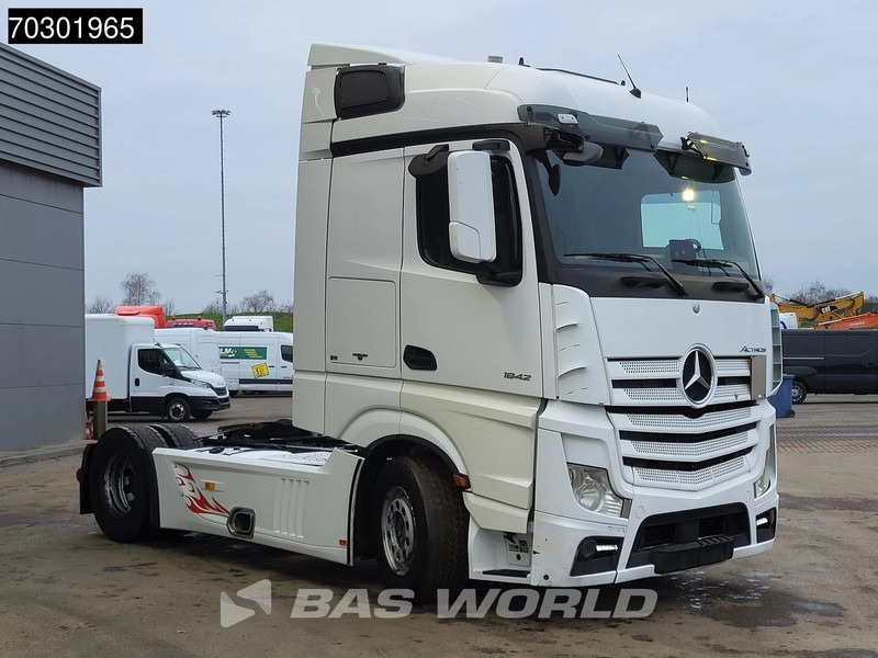 Mercedes-Benz Actros 1842 4X2 StreamSpace 2xTanks - Тягач: фото 3 Mercedes-Benz Actros 1842 4X2 StreamSpace 2xTanks - Тягач: фото 3