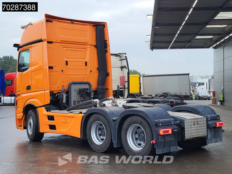 Mercedes-Benz Actros 2663 Actros 6X4 GigaSpace Retarder Full-Air Leder MirrorCam DynamicSteering Compressor Xenon Navi ACC Euro 6 - Тягач: фото 2 Mercedes-Benz Actros 2663 Actros 6X4 GigaSpace Retarder Full-Air Leder MirrorCam DynamicSteering Compressor Xenon Navi ACC Euro 6 - Тягач: фото 2