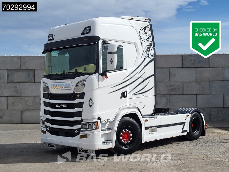 Scania S520 S 4X2 Retarder Full-Air 2x Tanks Leder Standklima Navi ACC LED Euro 6 - Тягач: фото 1 Scania S520 S 4X2 Retarder Full-Air 2x Tanks Leder Standklima Navi ACC LED Euro 6 - Тягач: фото 1