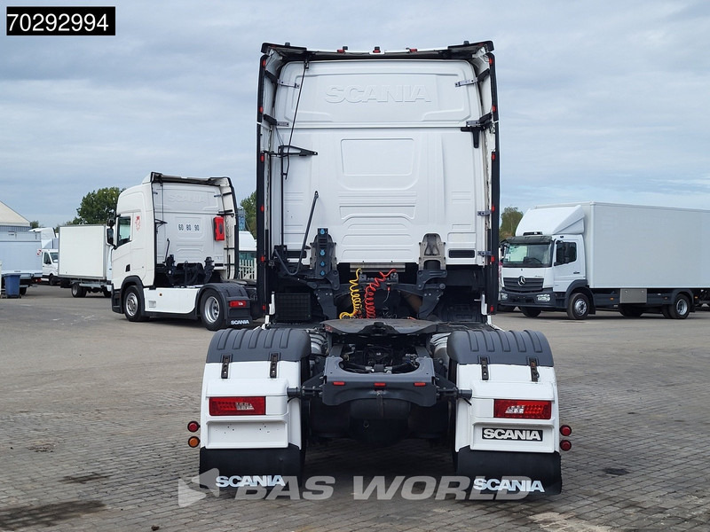Scania S520 S 4X2 Retarder Full-Air 2x Tanks Leder Standklima Navi ACC LED Euro 6 - Тягач: фото 3 Scania S520 S 4X2 Retarder Full-Air 2x Tanks Leder Standklima Navi ACC LED Euro 6 - Тягач: фото 3