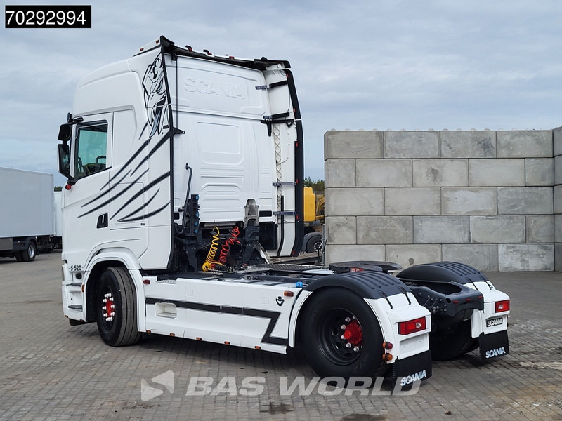 Scania S520 S 4X2 Retarder Full-Air 2x Tanks Leder Standklima Navi ACC LED Euro 6 - Тягач: фото 2 Scania S520 S 4X2 Retarder Full-Air 2x Tanks Leder Standklima Navi ACC LED Euro 6 - Тягач: фото 2