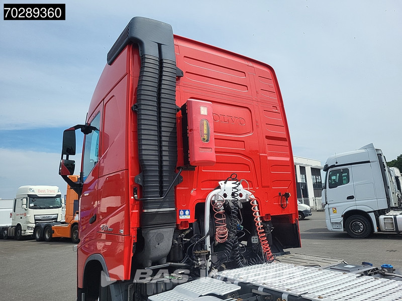 Volvo FH 420 FH 4X2 NL-Truck I-ParkCool ADR ACC Euro 6 - Тягач: фото 3 Volvo FH 420 FH 4X2 NL-Truck I-ParkCool ADR ACC Euro 6 - Тягач: фото 3