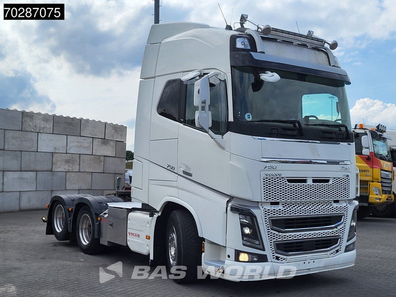 Volvo FH16 750 FH16 6X4 Retarder Liftachse Full-Air Xenon Euro 6 - Тягач: фото 3 Volvo FH16 750 FH16 6X4 Retarder Liftachse Full-Air Xenon Euro 6 - Тягач: фото 3