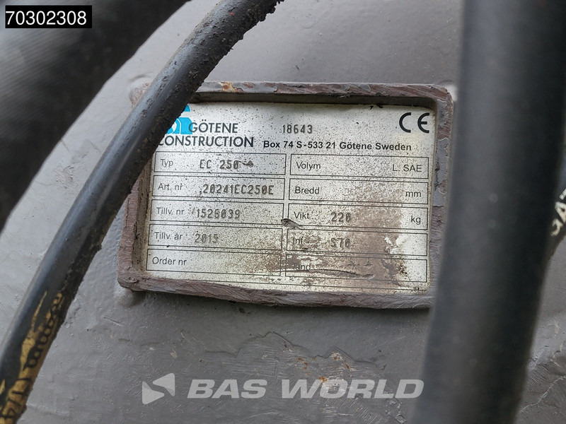 Гусеничный экскаватор Volvo EC250 E L Tiltrotator: фото 17 Гусеничный экскаватор Volvo EC250 E L Tiltrotator: фото 17