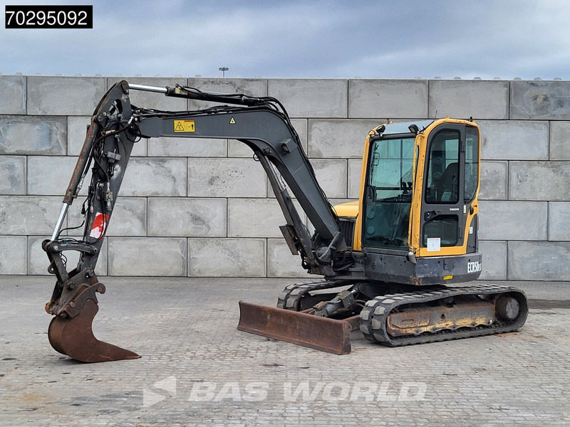Volvo ECR58 ECR58 - Мини-экскаватор: фото 2 Volvo ECR58 ECR58 - Мини-экскаватор: фото 2