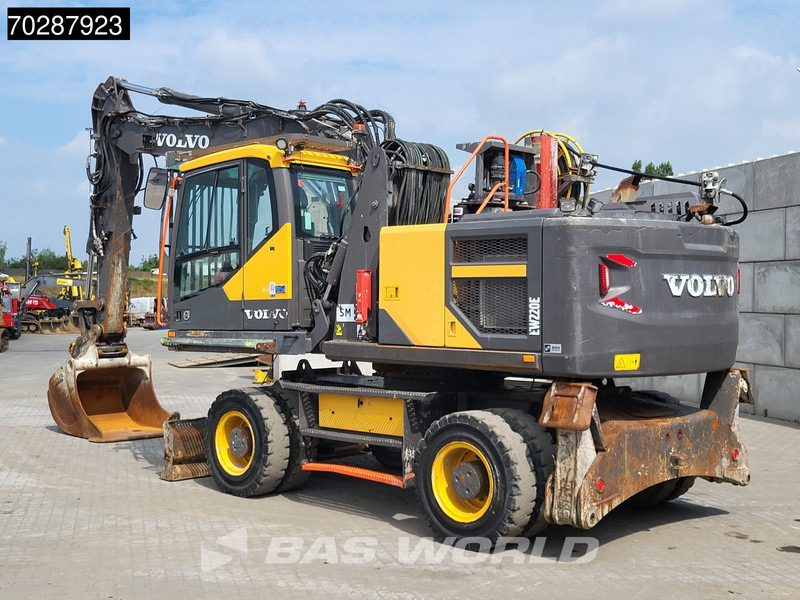 Колёсный экскаватор Volvo EW220 E: фото 7