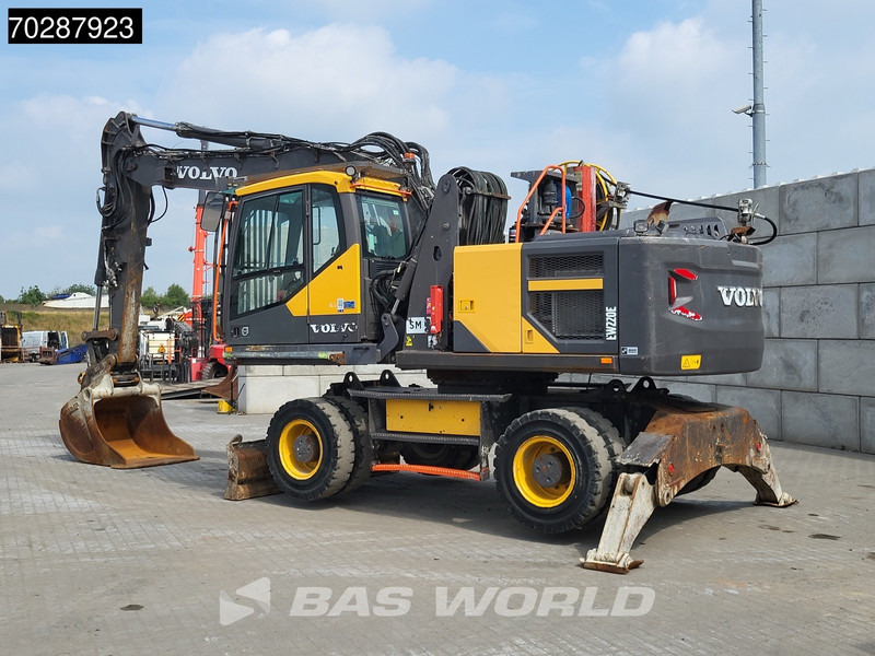Колёсный экскаватор Volvo EW220 E: фото 6