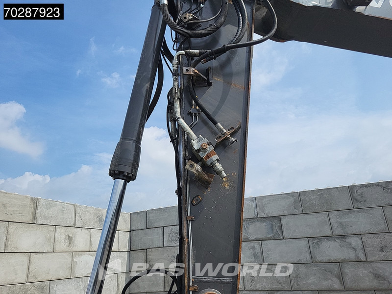 Колёсный экскаватор Volvo EW220 E: фото 14