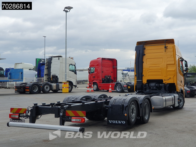 Volvo FH 460 6X2 NEW chassis! Full air Suspension Lift-Axle Navi ACC LED Euro 6 - Грузовик-шасси: фото 5 Volvo FH 460 6X2 NEW chassis! Full air Suspension Lift-Axle Navi ACC LED Euro 6 - Грузовик-шасси: фото 5