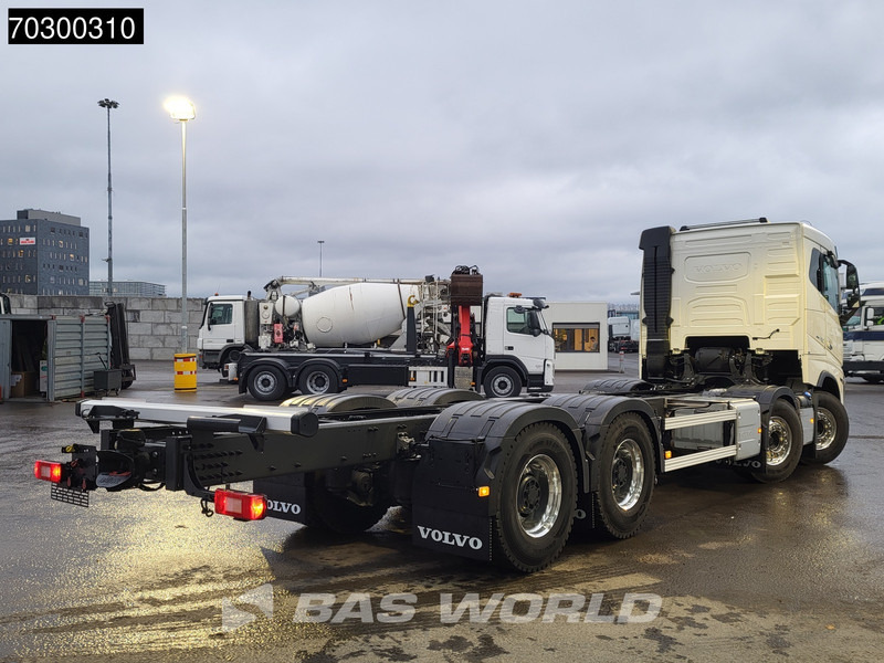 Volvo FH16 750 FH 8X4 NEW 8x4 chassis! Air suspension Big-Axle Automatic VEB+ Euro 6 - Грузовик-шасси: фото 5 Volvo FH16 750 FH 8X4 NEW 8x4 chassis! Air suspension Big-Axle Automatic VEB+ Euro 6 - Грузовик-шасси: фото 5