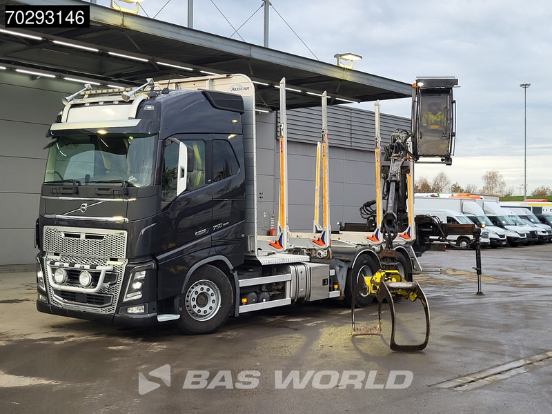 Volvo FH16 750 FH16 6X4 HIAB LOGLIFT F108S 83 Wood crane Retarder VEB+ Big-Axle Euro 6 - Лесовоз, Автоманипулятор: фото 5 Volvo FH16 750 FH16 6X4 HIAB LOGLIFT F108S 83 Wood crane Retarder VEB+ Big-Axle Euro 6 - Лесовоз, Автоманипулятор: фото 5