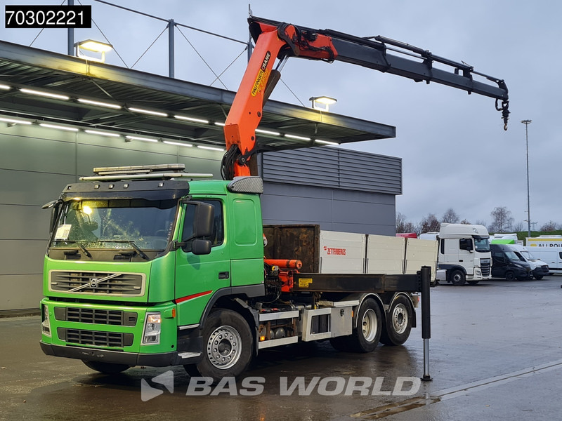 Volvo FM 340 FM 6X2 Palfinger PK23002 Crane 10m3 3-way tipper Lift+steering axle Euro 5 - Самосвал, Автоманипулятор: фото 1 Volvo FM 340 FM 6X2 Palfinger PK23002 Crane 10m3 3-way tipper Lift+steering axle Euro 5 - Самосвал, Автоманипулятор: фото 1