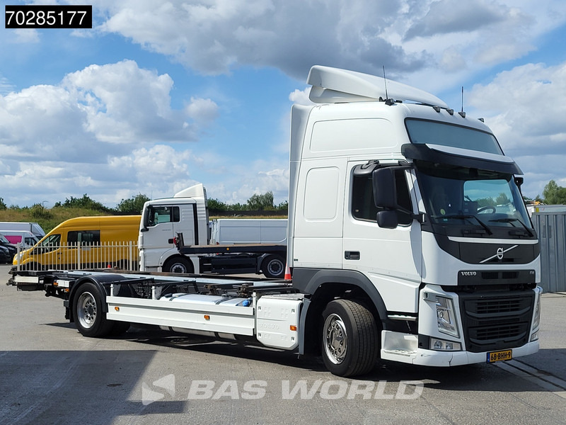 Volvo FM 370 4X2 19tons BDF NL-Truck Ladebordwand VEB Xenon ACC Euro 6 - Грузовик-контейнеровоз/ Сменный кузов: фото 3 Volvo FM 370 4X2 19tons BDF NL-Truck Ladebordwand VEB Xenon ACC Euro 6 - Грузовик-контейнеровоз/ Сменный кузов: фото 3