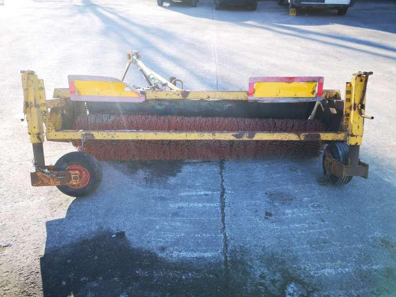 BALAIS 3 POINTS - Щетка: фото 2 BALAIS 3 POINTS - Щетка: фото 2