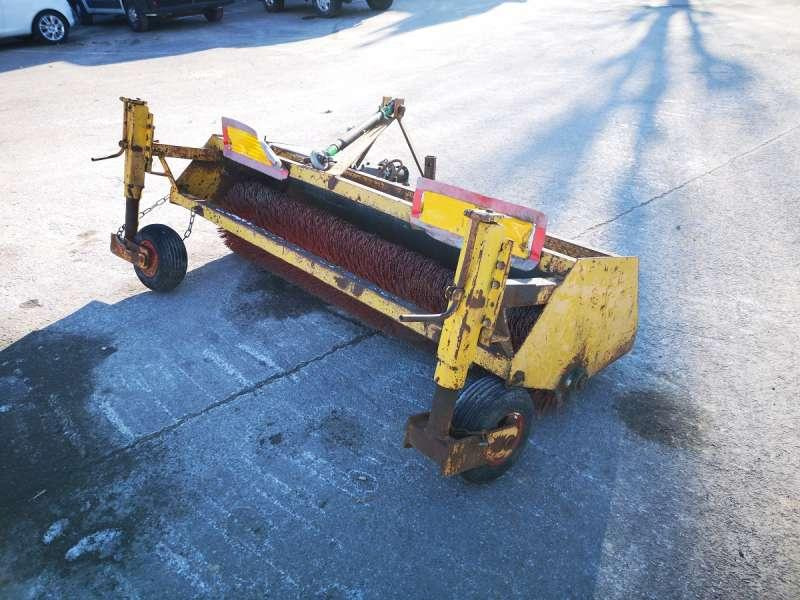 BALAIS 3 POINTS - Щетка: фото 3 BALAIS 3 POINTS - Щетка: фото 3