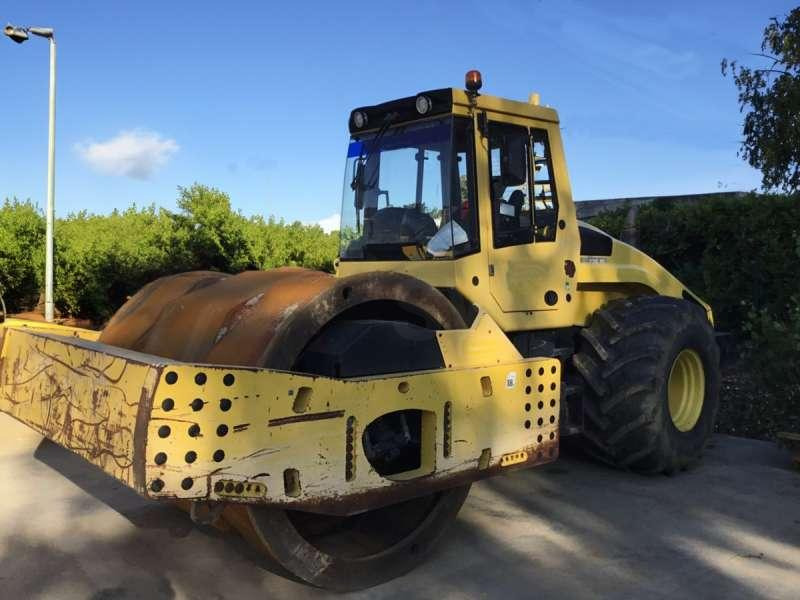 Bomag BW 226 DI-4 BVC - Комбинированный каток: фото 1 Bomag BW 226 DI-4 BVC - Комбинированный каток: фото 1