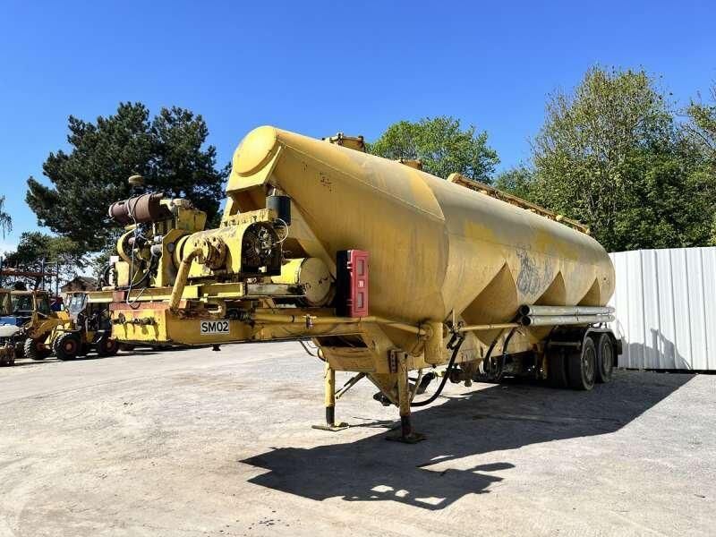 Fruehauf 2 ESSIEUX - Полуприцеп-цистерна: фото 2 Fruehauf 2 ESSIEUX - Полуприцеп-цистерна: фото 2