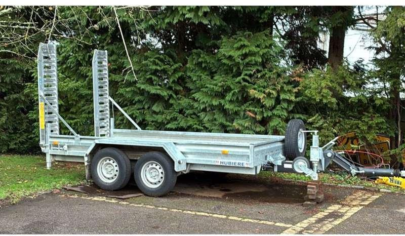 HUBIERE 2 ESSIEUX - Прицеп для легкового автомобиля: фото 1 HUBIERE 2 ESSIEUX - Прицеп для легкового автомобиля: фото 1