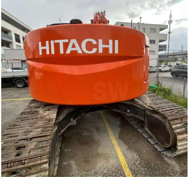 Hitachi ZX225USLC-3 - Гусеничный экскаватор: фото 4 Hitachi ZX225USLC-3 - Гусеничный экскаватор: фото 4