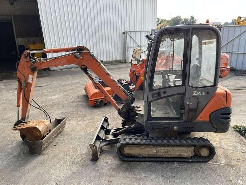 Hitachi ZX25 CLR - Мини-экскаватор: фото 4 Hitachi ZX25 CLR - Мини-экскаватор: фото 4