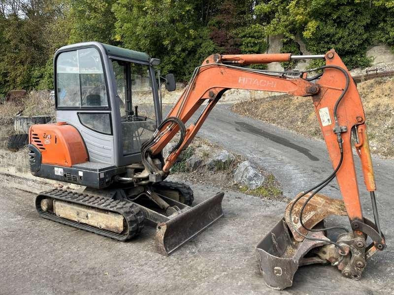 Hitachi ZX25 CLR - Мини-экскаватор: фото 1 Hitachi ZX25 CLR - Мини-экскаватор: фото 1