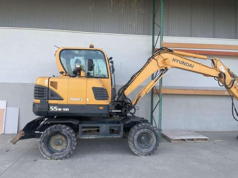 Hyundai R55W-9A - Колёсный экскаватор: фото 1 Hyundai R55W-9A - Колёсный экскаватор: фото 1