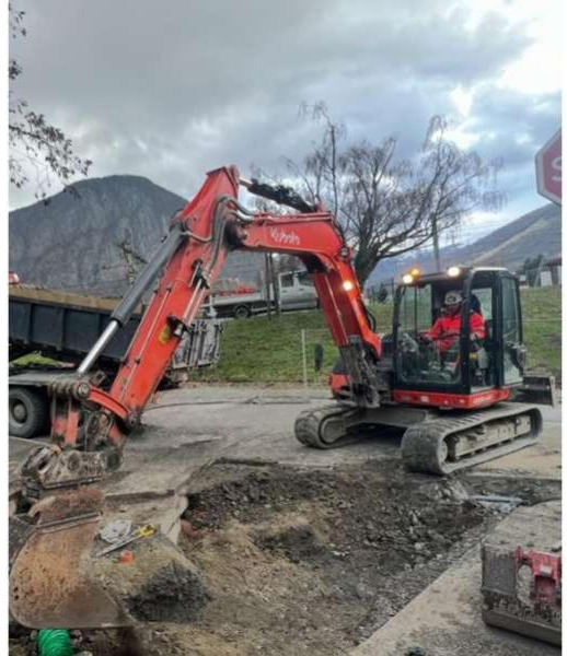 Kubota KX080-4A - Гусеничный экскаватор: фото 1 Kubota KX080-4A - Гусеничный экскаватор: фото 1