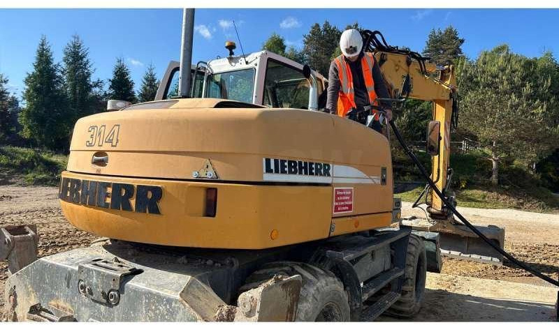 Liebherr A314 Litronic - Колёсный экскаватор: фото 3 Liebherr A314 Litronic - Колёсный экскаватор: фото 3